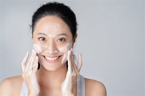 7 Cara Merawat Kulit Kepala yang Sehat dan Bebas Masalah dalam 1 Minggu! 7 Cara Merawat Kulit Kepala yang Sehat dan Bebas Masalah dalam 1 Minggu!