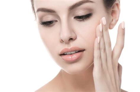 7 Langkah Mudah: Cara Facial Wajah Glowing di Rumah!