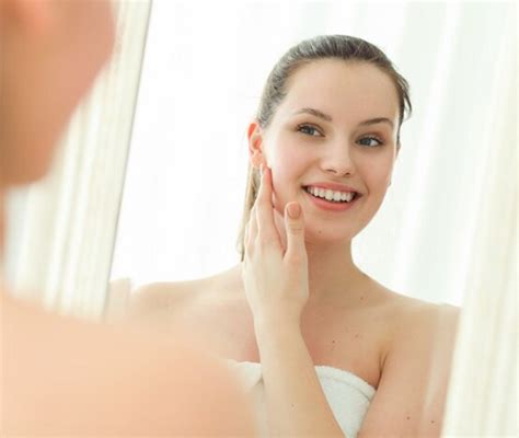 7 Langkah Mudah: Cara Facial Wajah Glowing di Rumah!