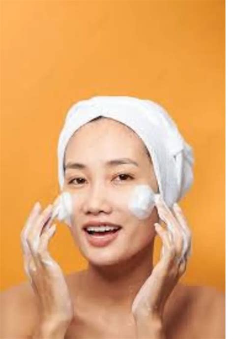 7 Rahasia Kulit Kering Jadi Glowing, Nomor 5 Bikin Kaget!