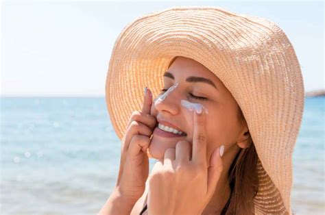 5 Rahasia Glowing Alami dengan Perawatan Bening Skincare yang Wajib Kamu Tahu! 5 Rahasia Glowing Alami dengan Perawatan Bening Skincare yang Wajib Kamu Tahu!