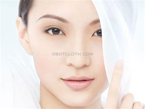 5 Rahasia Glowing Alami dengan Perawatan Bening Skincare yang Wajib Kamu Tahu! 5 Rahasia Glowing Alami dengan Perawatan Bening Skincare yang Wajib Kamu Tahu!