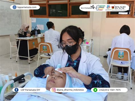 5 Rahasia Perawatan Badan Natasha yang Bikin Kulit Glowing Alami! 5 Rahasia Perawatan Badan Natasha yang Bikin Kulit Glowing Alami!