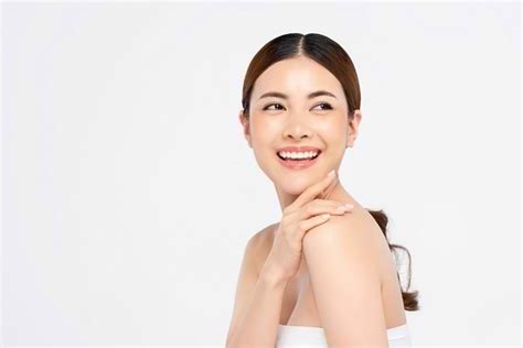 7 Rahasia Kulit Awet Muda Bebas Kerutan, No. 5 Bikin Kaget!