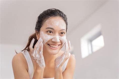 7 Rahasia Perawatan Athena: Kulit Glowing and Awet Muda Terungkap! 7 Rahasia Perawatan Athena: Kulit Glowing and Awet Muda Terungkap!