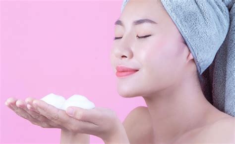 7 Rahasia Perawatan Badan Putih Alami yang Wajib Kamu Coba! 7 Rahasia Perawatan Badan Putih Alami yang Wajib Kamu Coba!